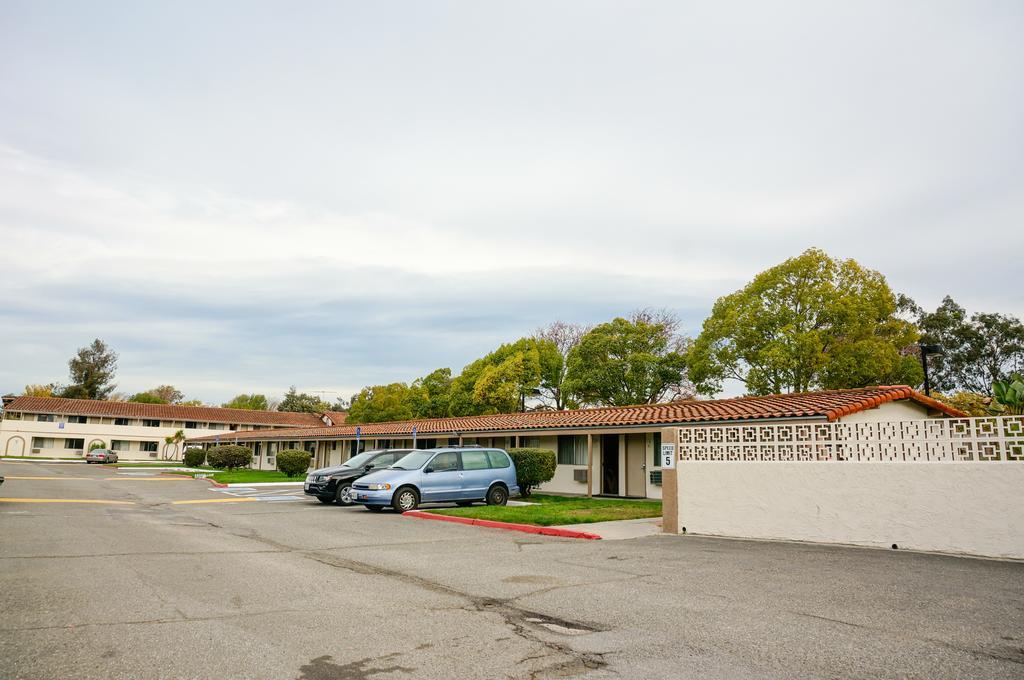 Ez 8 Motel San Jose II Eksteriør billede