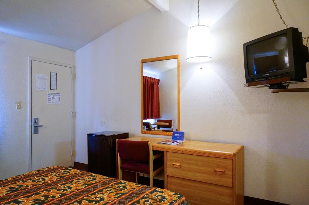 Ez 8 Motel San Jose II Eksteriør billede